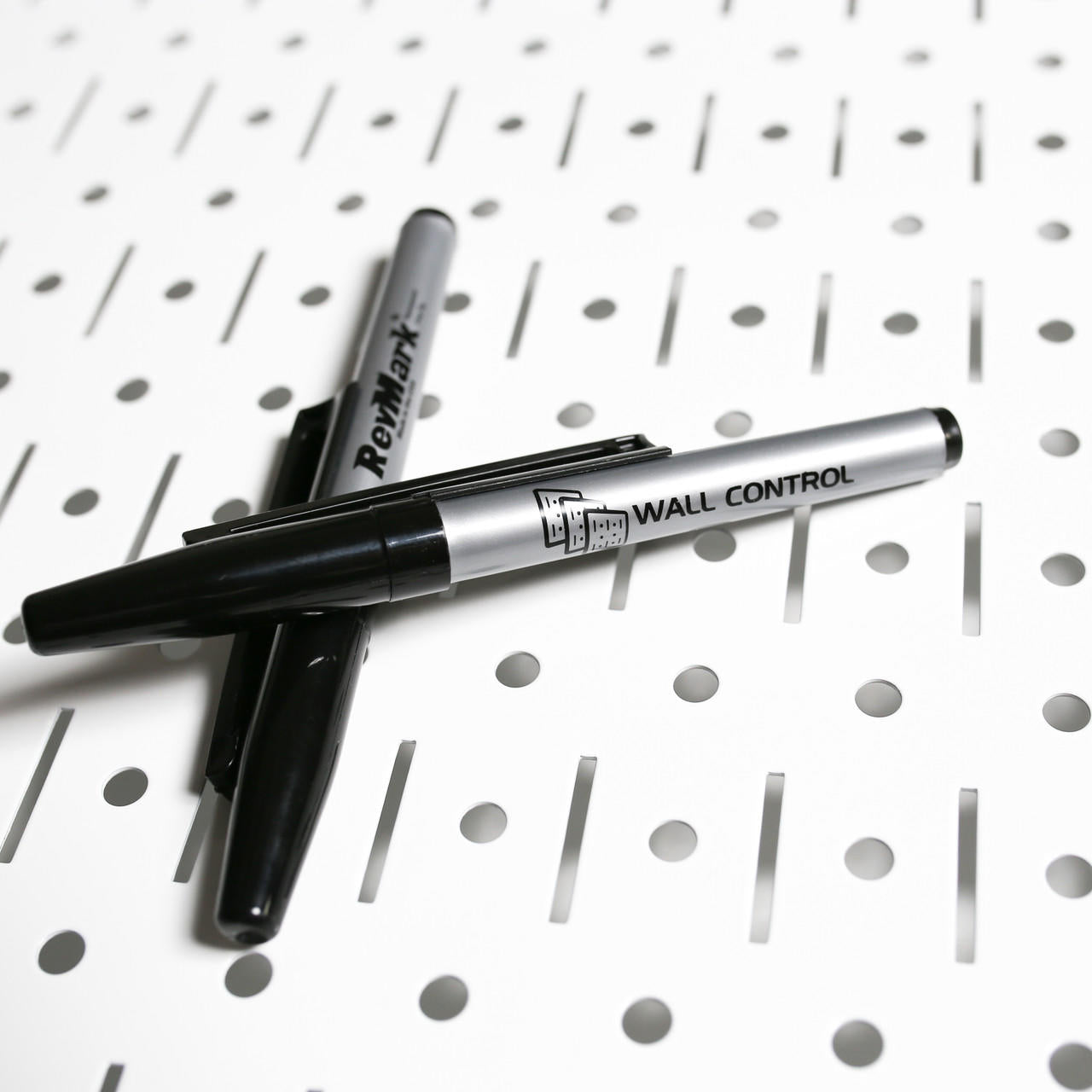 Wall Control RevMark Marker Pens