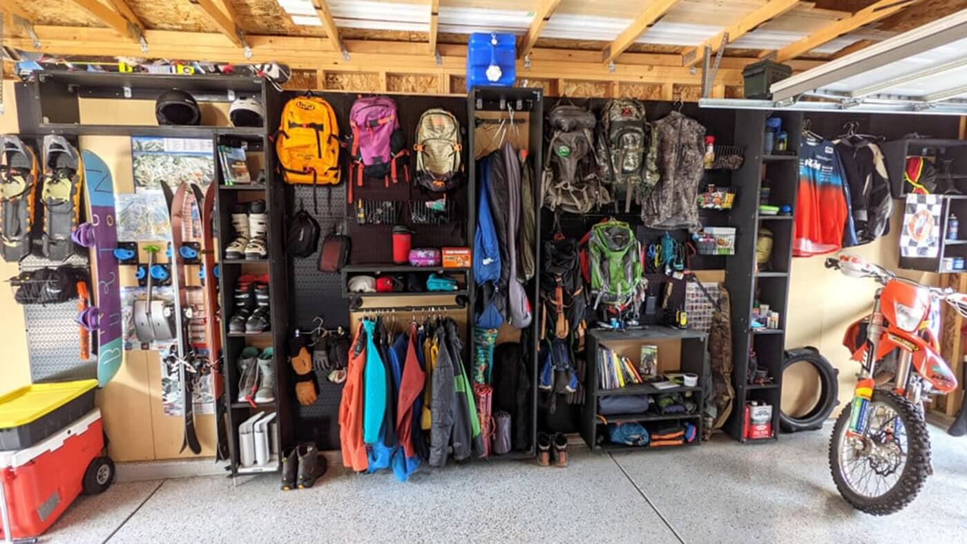 How to Prevent Pegboard Hooks from Falling Out or Sagging: A Durable Solution for Organized Wall Storage