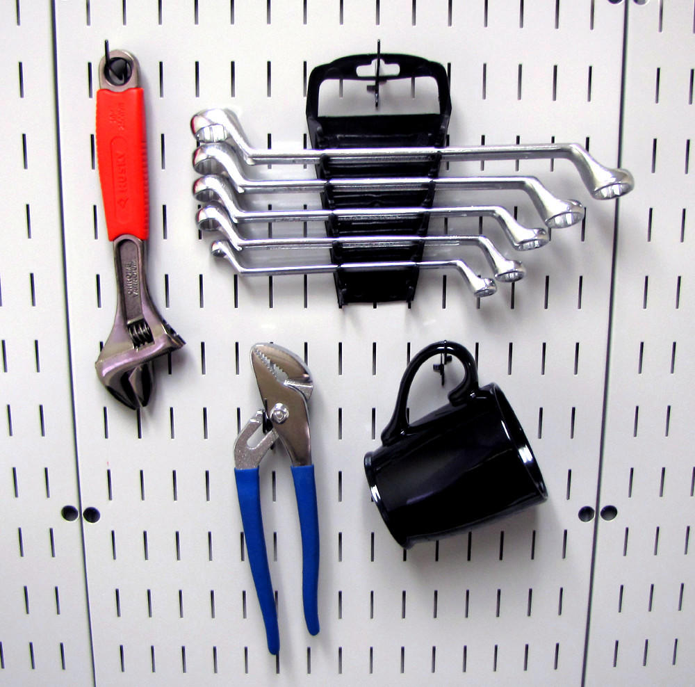 Peg Hooks that Don't Fall Out by Wall Control